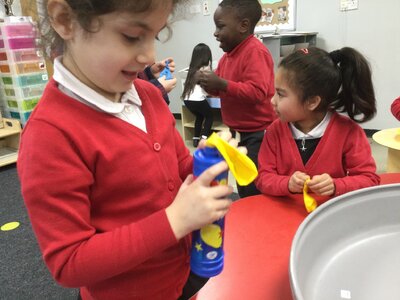 Image of Reception (Class 1) - Science - Balloon Experiments