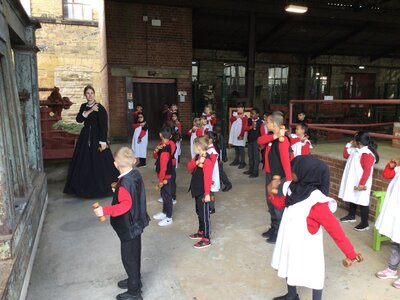 Image of Year 3 (Class 9) - P.E - Armley Mills Trip