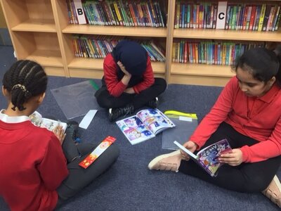 Image of Year 5 (Class 15) - English - Reading Time