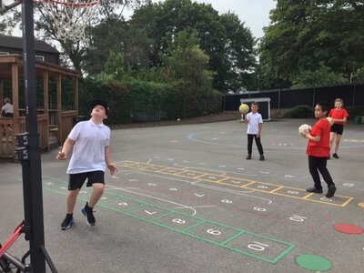 Image of Year 5 - Lunchtime Behaviour