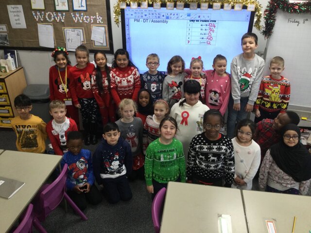 Image of Year 3 (Class 9) - Christmas Jumper Day