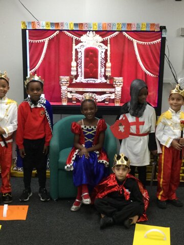 Image of Year 2 (Class 5) - Kings & Queens