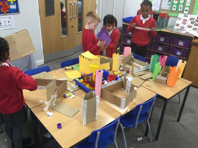 Image of Year 2 (Class 7) - Design Technology - Castles