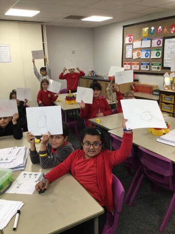 Image of Year 3 (Class 9) - English - Vowels & Consonants